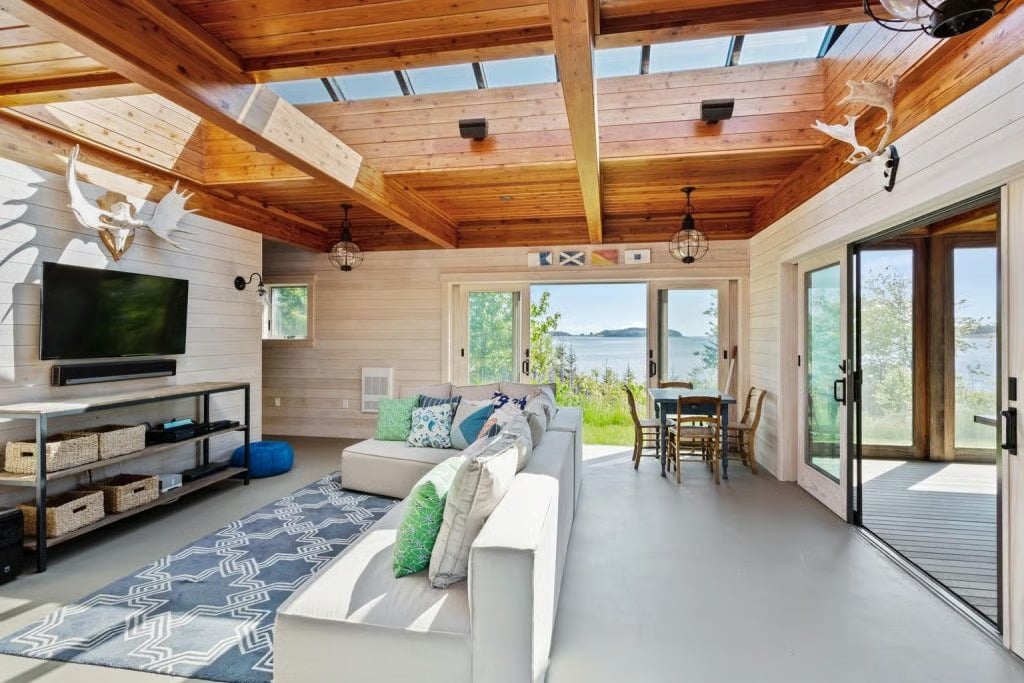 Saint George “Seasmoke Farm” Estate Sells for Record-Breaking $9,750,000