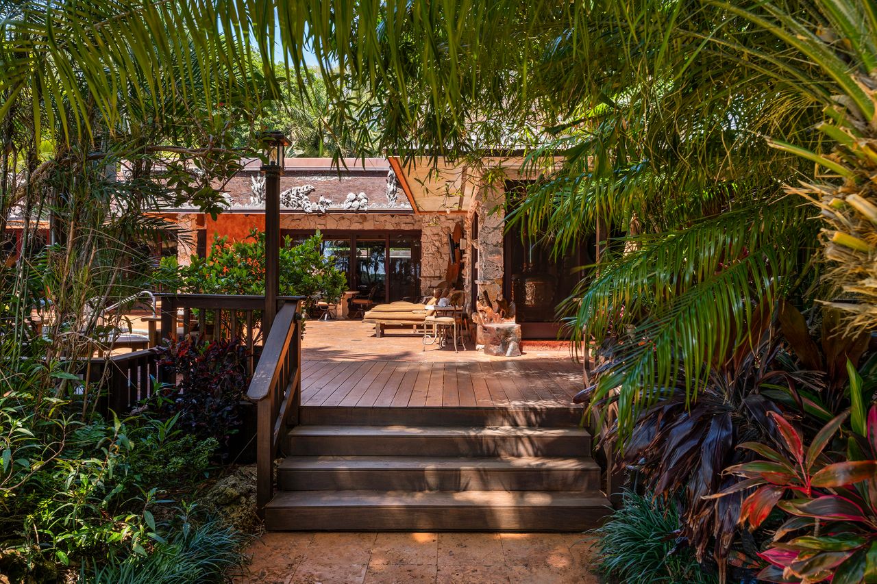  Morningside Waterfront Estate