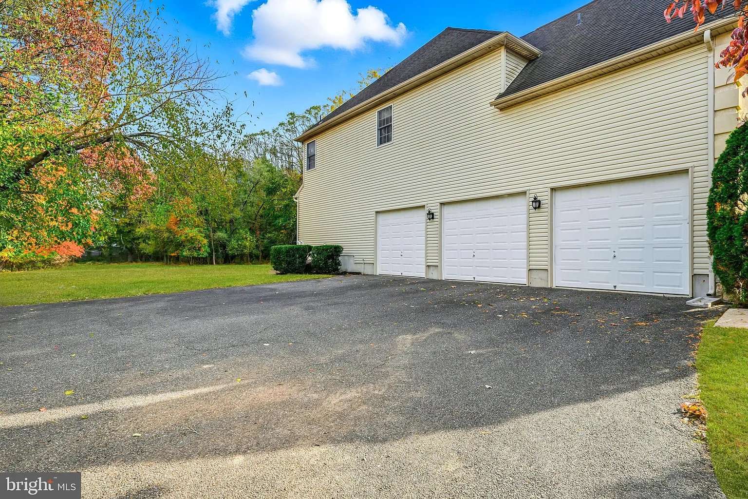 950 Bortons Landing Rd