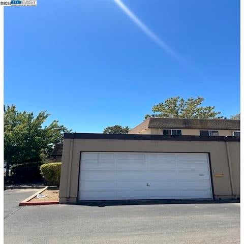 Opportunity in Parkmont!