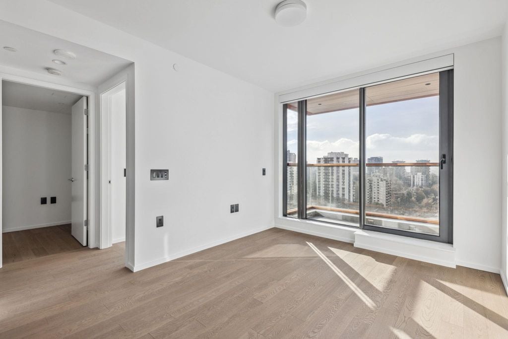 1408 Robson St, #1901
