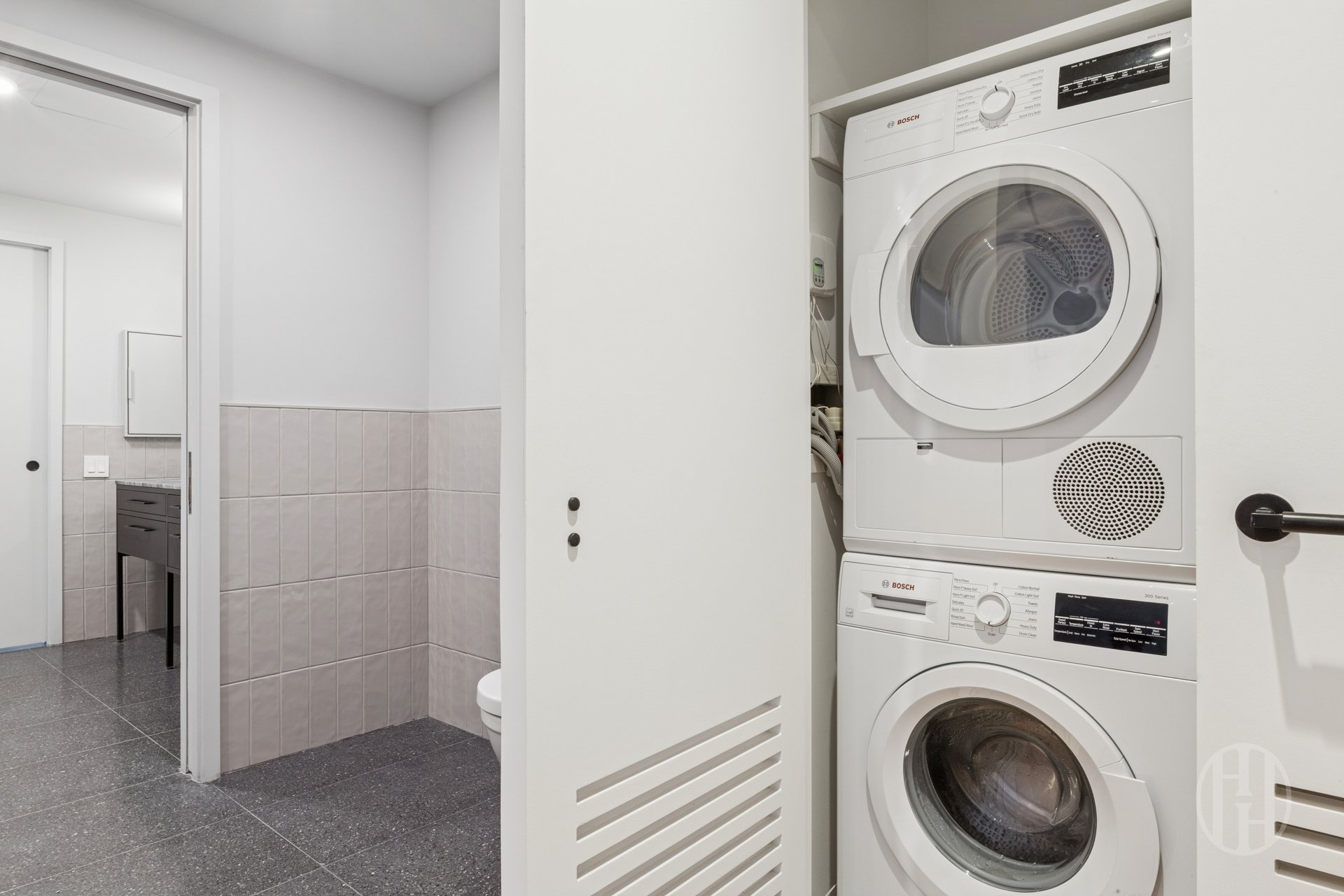 547 W 47th Street 604