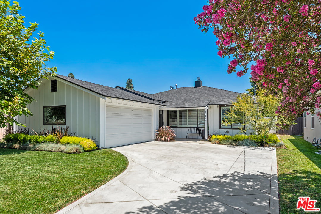 4952 Alcove Ave