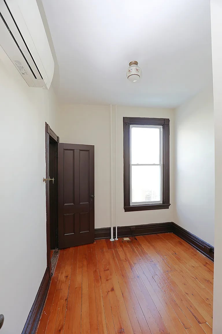 312 Wall St