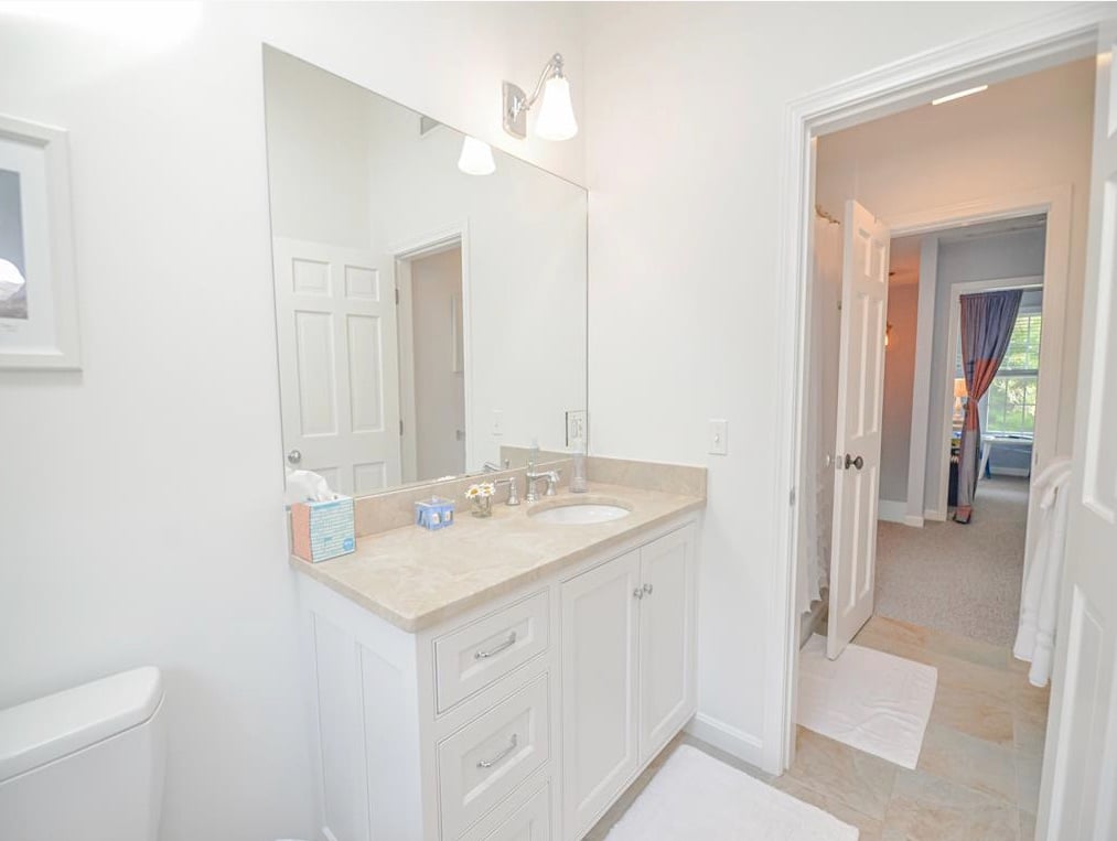 32 Schoolhouse Rd