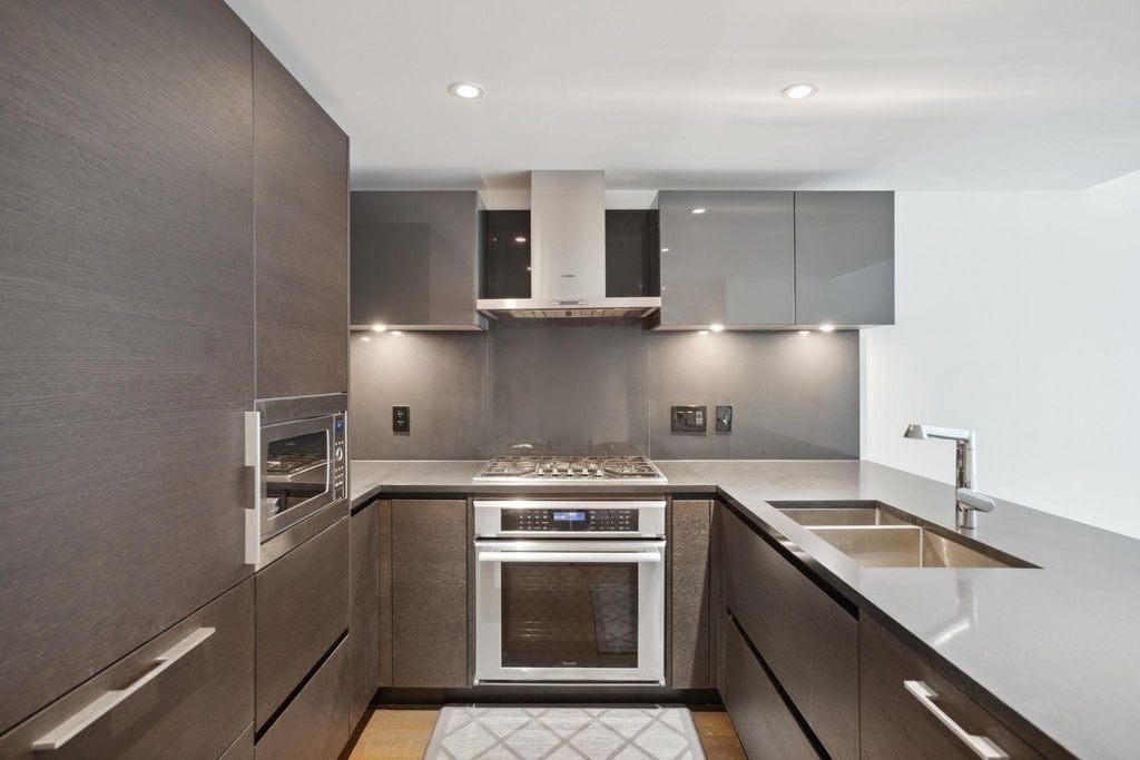 1571 W 57th Ave, #605