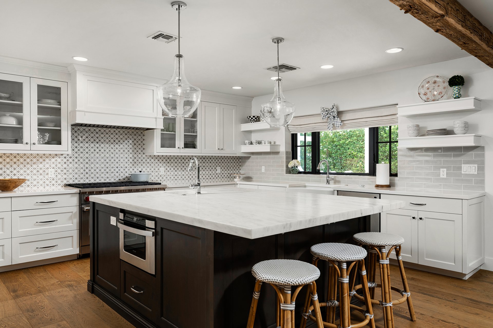 3628 N 49TH Place