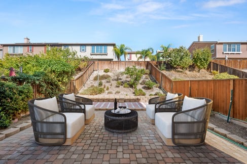 Offered @ $565,000 with $5,000 Seller Credit