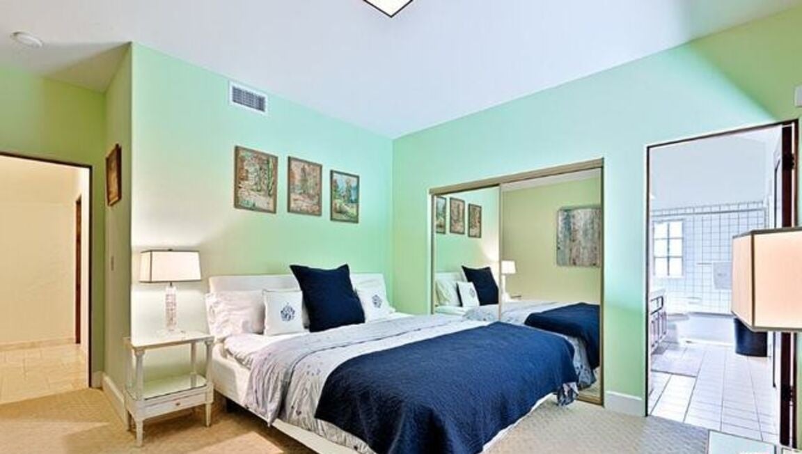 Zenith Crest, Summit Cir, 90210