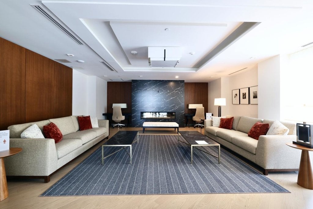 1575 Lakeshore Road #462