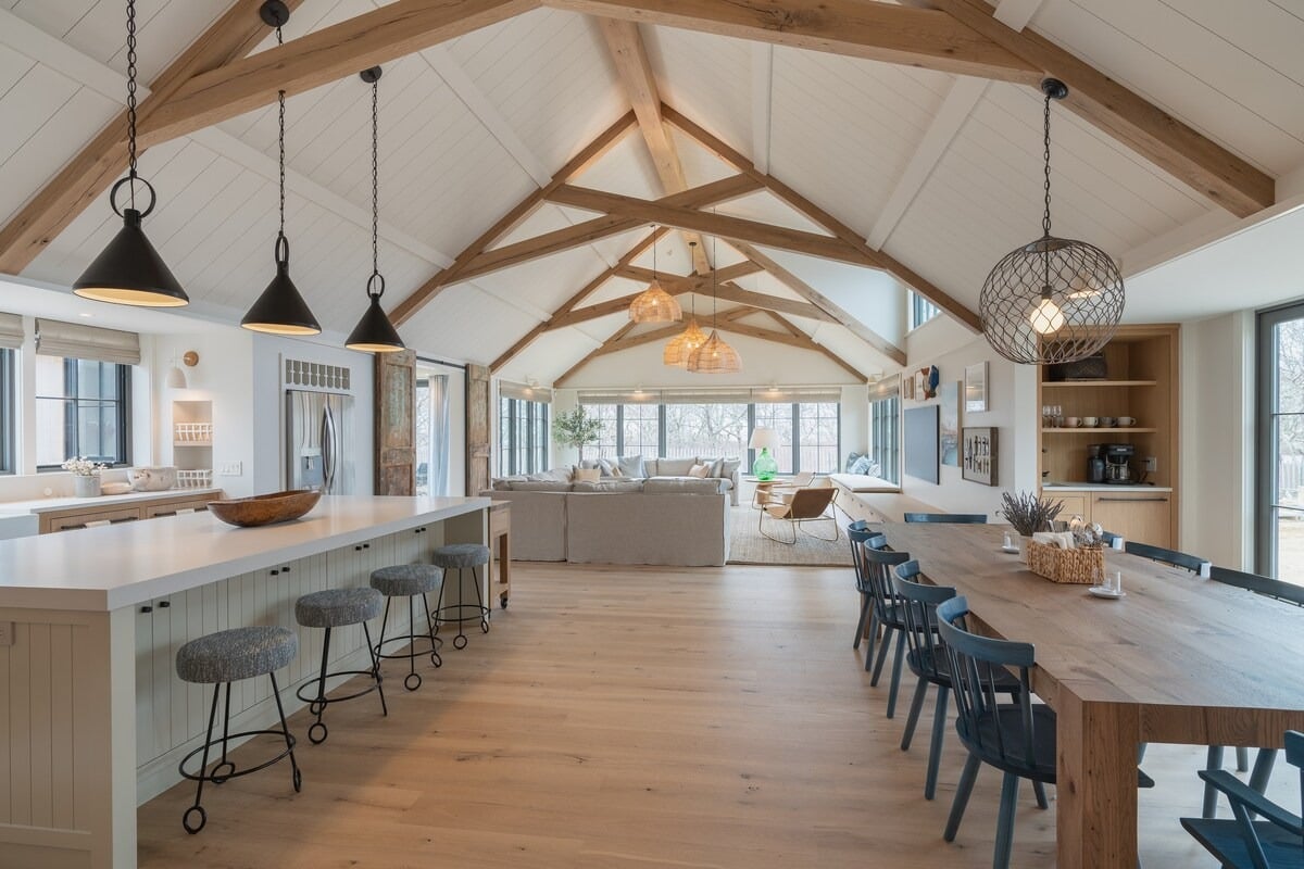 New Waterfront Estate With Pool + Guest House