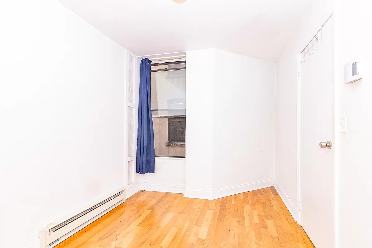 147 Starr Street 2R