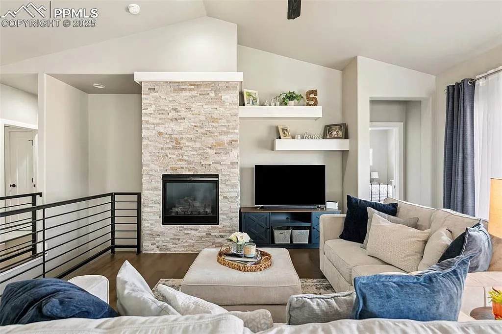 6792 David Anthony Ct