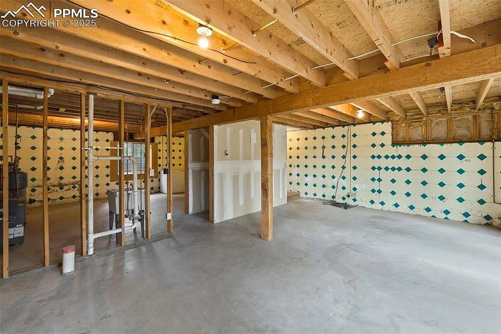 143 Lost Lake Pl
