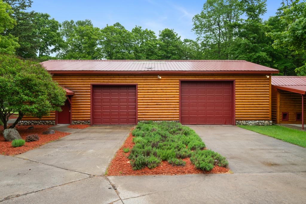 2499 E. Saint Ignace Rd