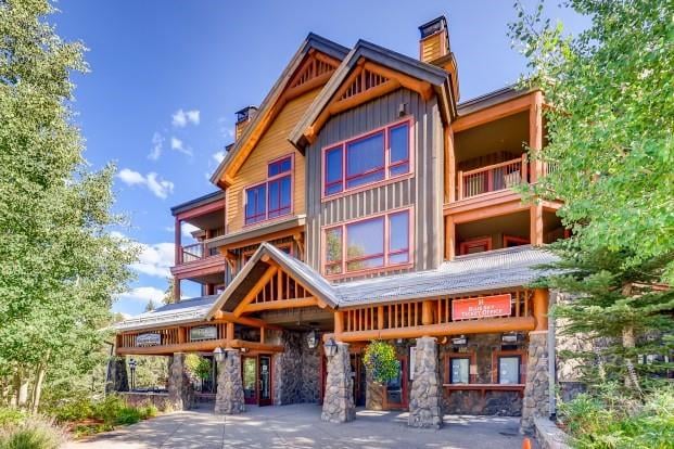 42 Snowflake Dr, #413