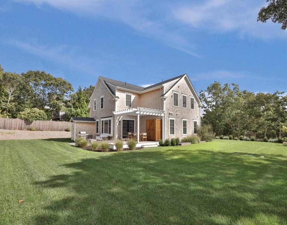 40 Edgewood Dr