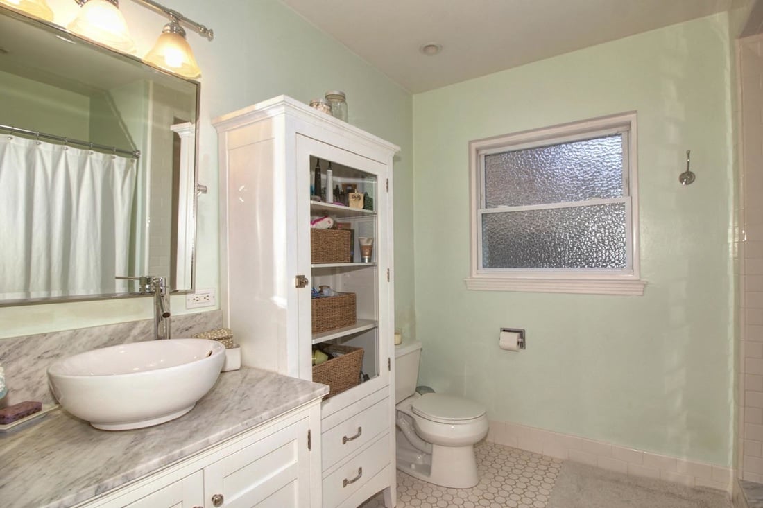 Just Listed! Updated Gorgeous South Land Park Beauty!