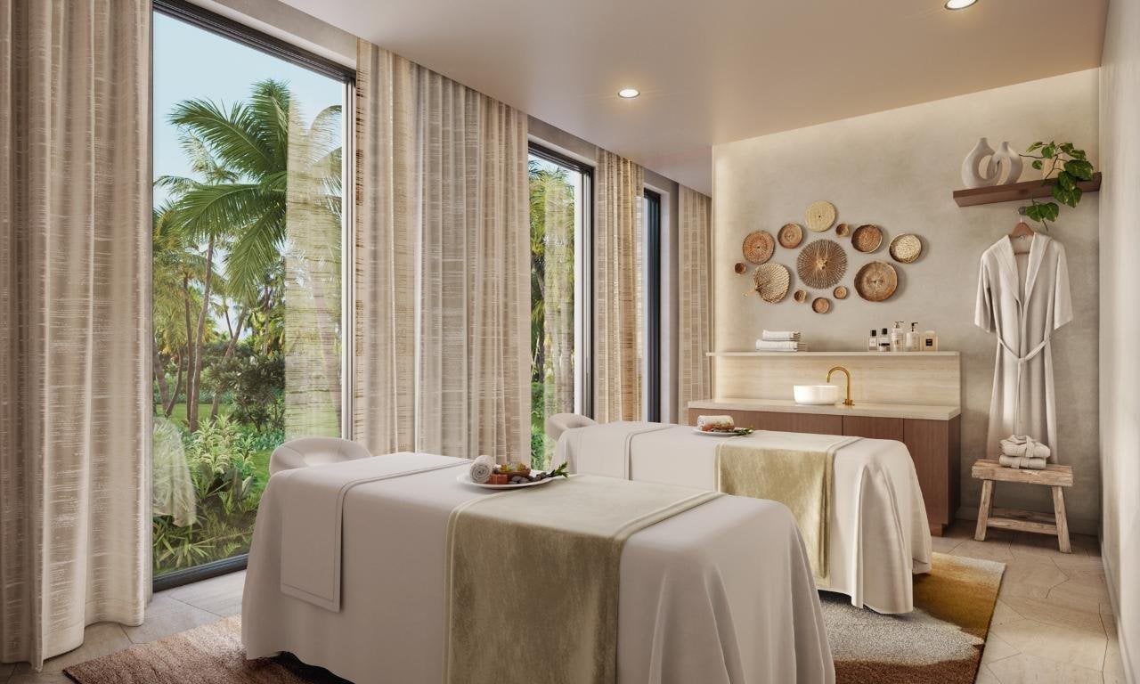 Aqualina Beach Front Apartment, 1103 