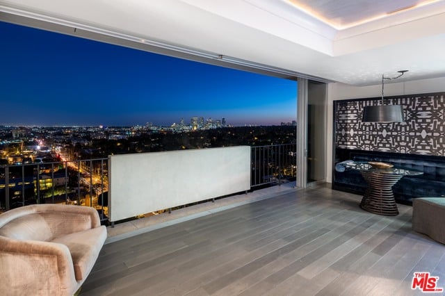 818 N Doheny Dr #1402