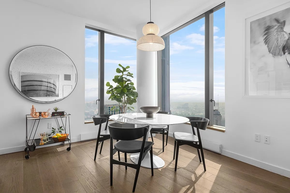 11 Hoyt Street #49C
