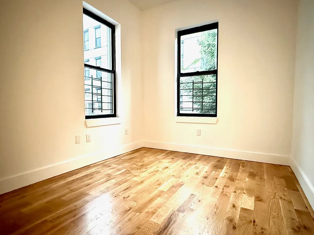406 Evergreen Ave 2B