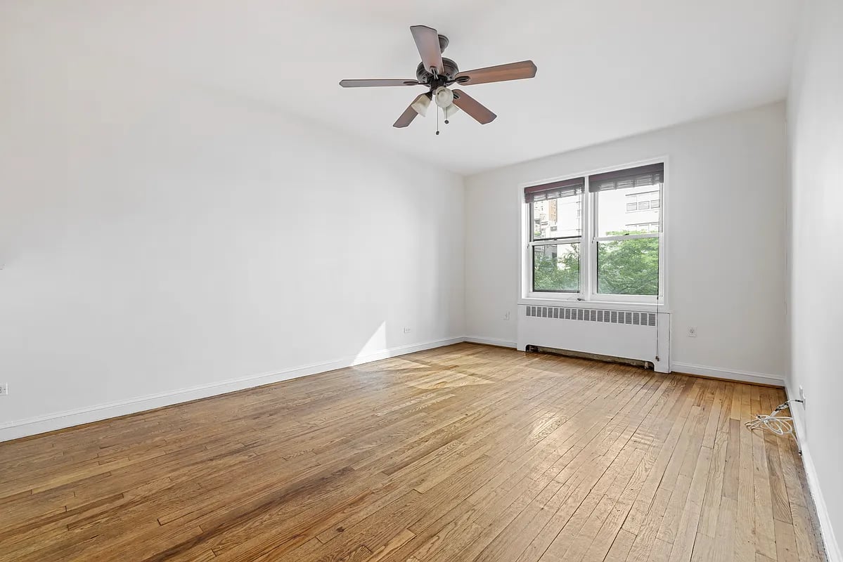 300 W 53rd St #3D