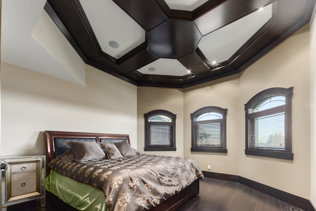 Private Bearspaw Estate Home