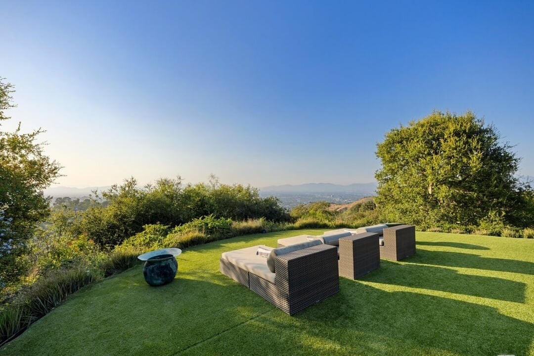 Stone Ridge Ln, 90077