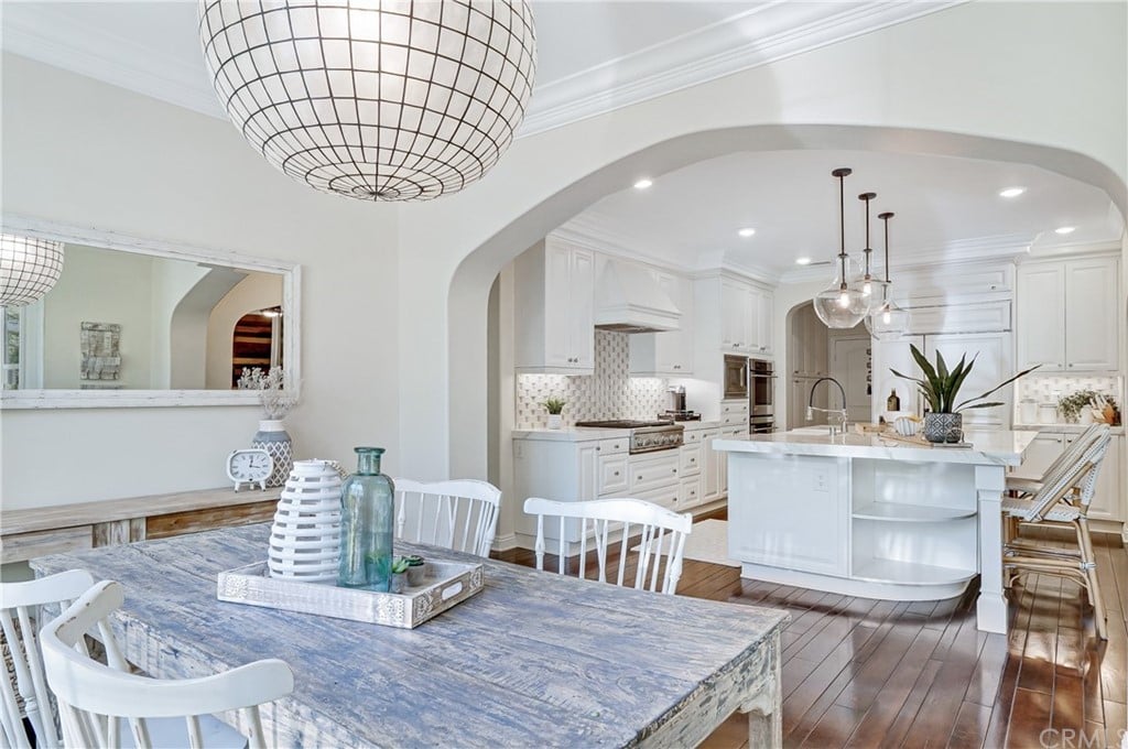 6 Galora Ln