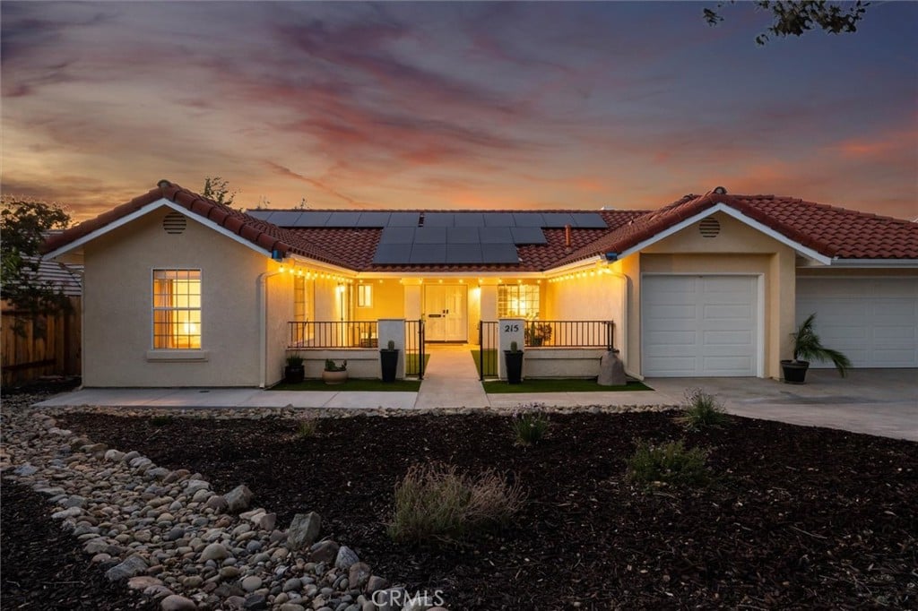 215 Meadowlark Rd