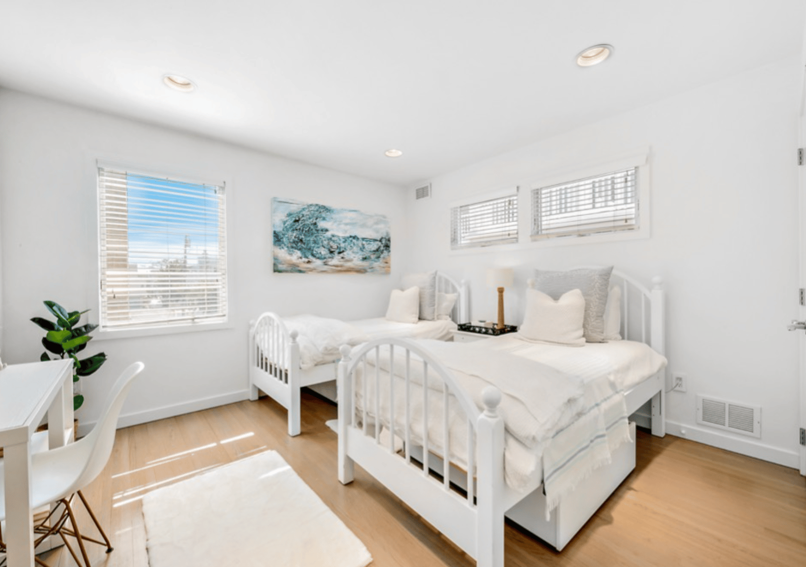 13 E Essex Avenue, Harvey Cedsars