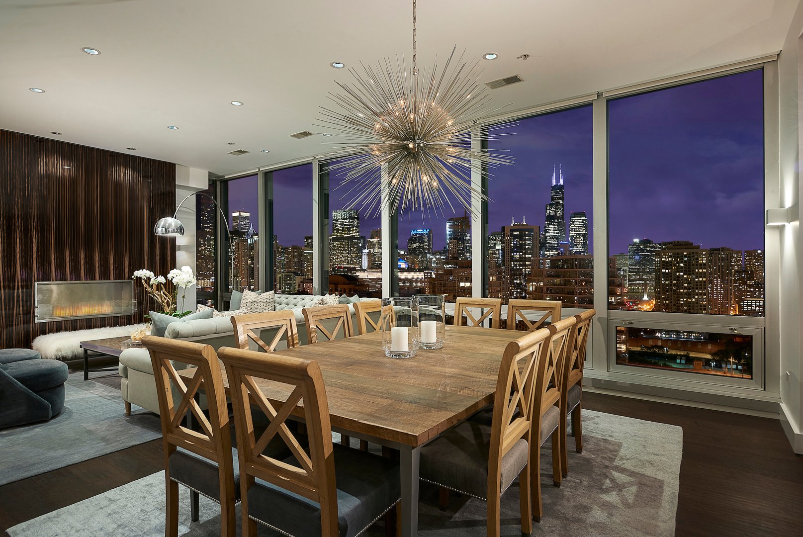 500 W Superior St Unit 2103