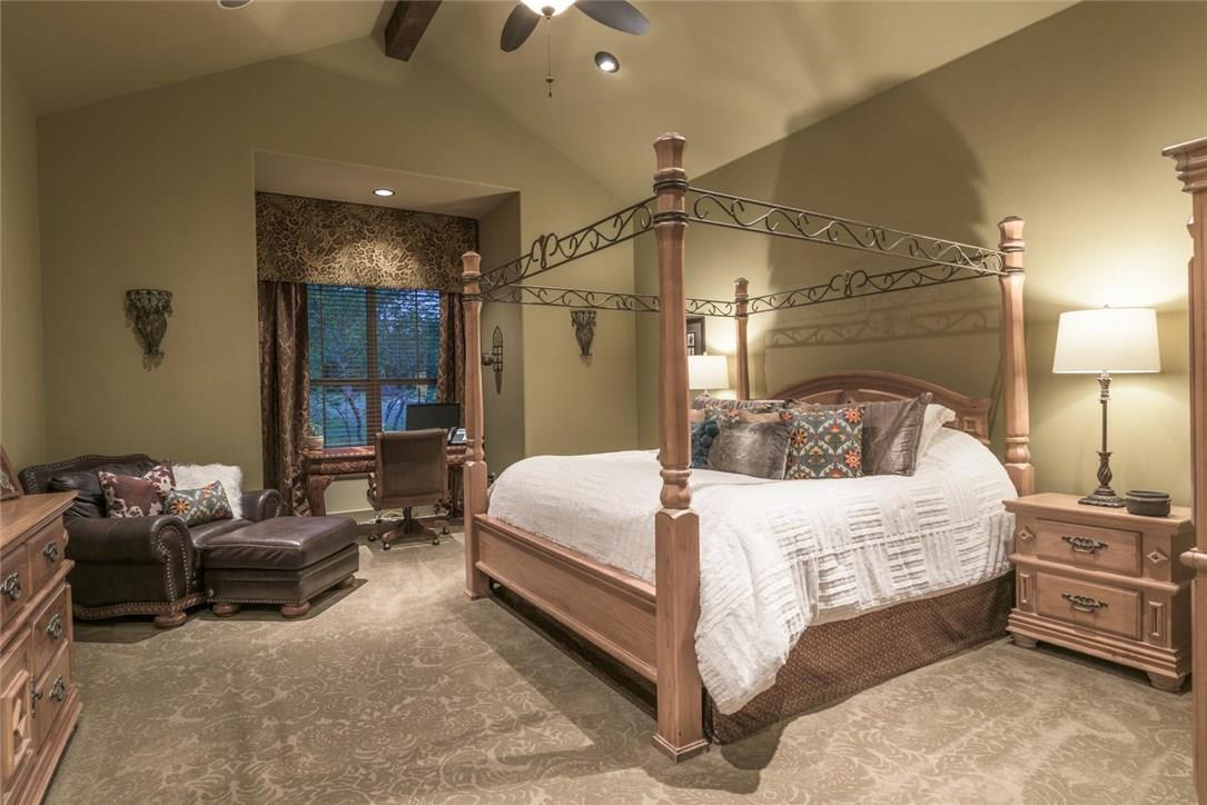 800 Dripping Springs Ranch Rd
