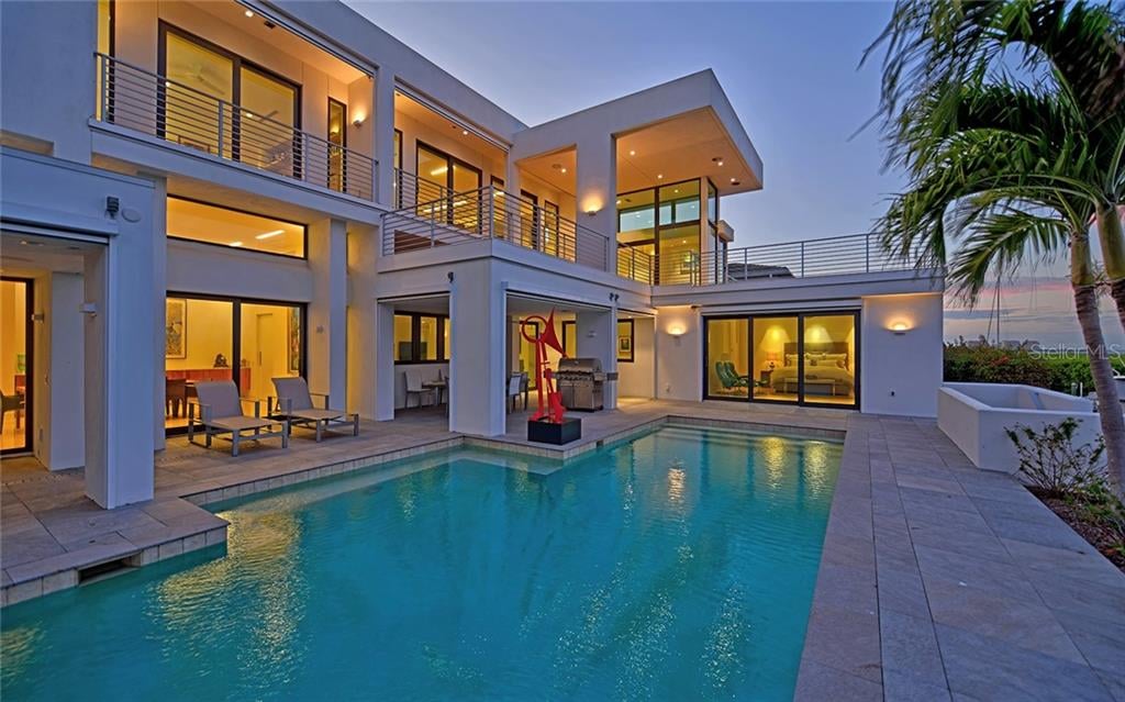 1580 Harbor Cay Lane