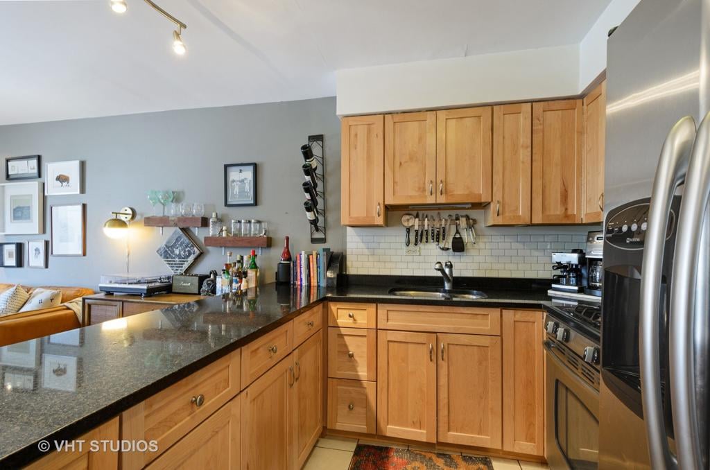 832 W Oakdale Avenue # 3G