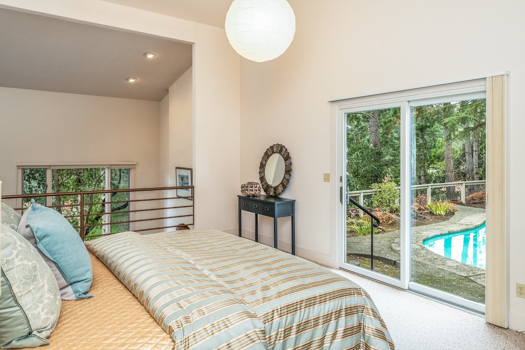 25460 Loma Robles