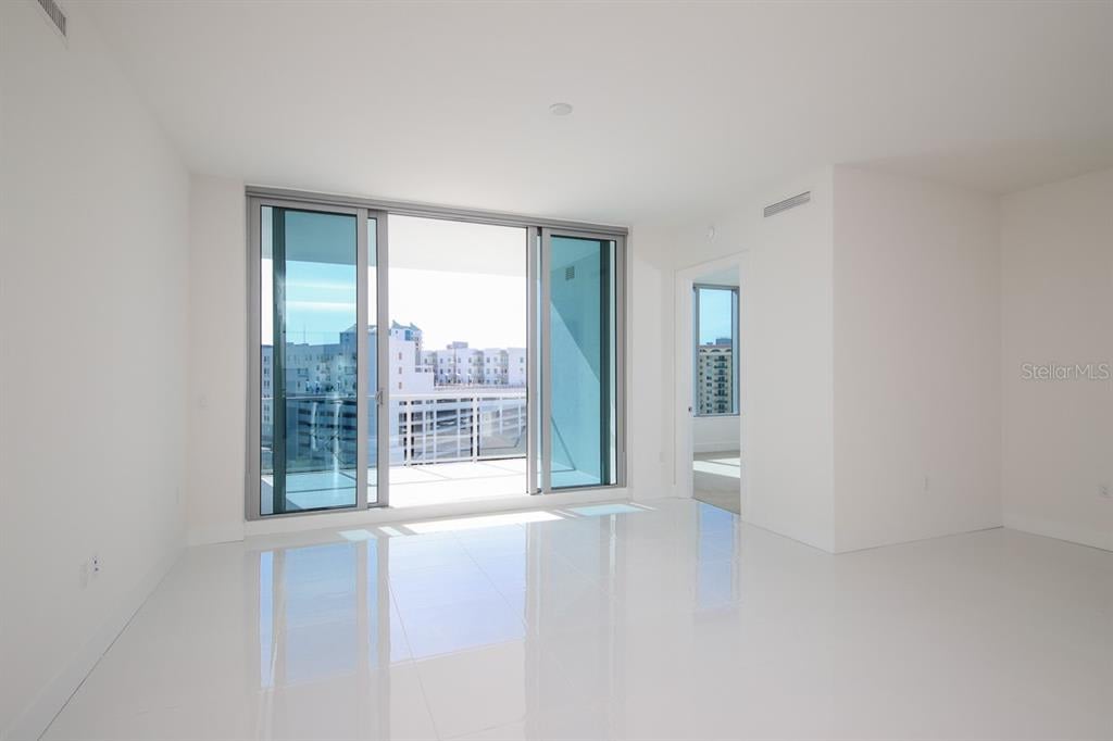 111 S Pineapple Ave Unit 812