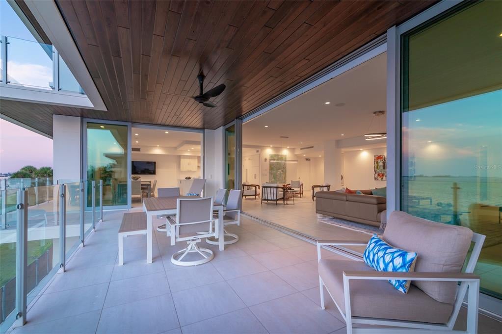 4750 Ocean Blvd, #202