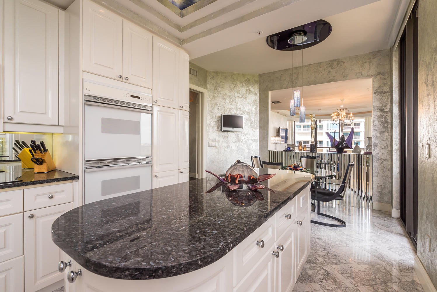 435 L Ambiance Dr, #L407