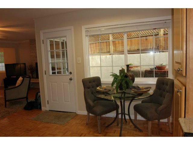 3300 Bay Ct
