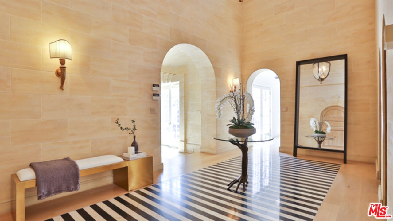 House Pristine