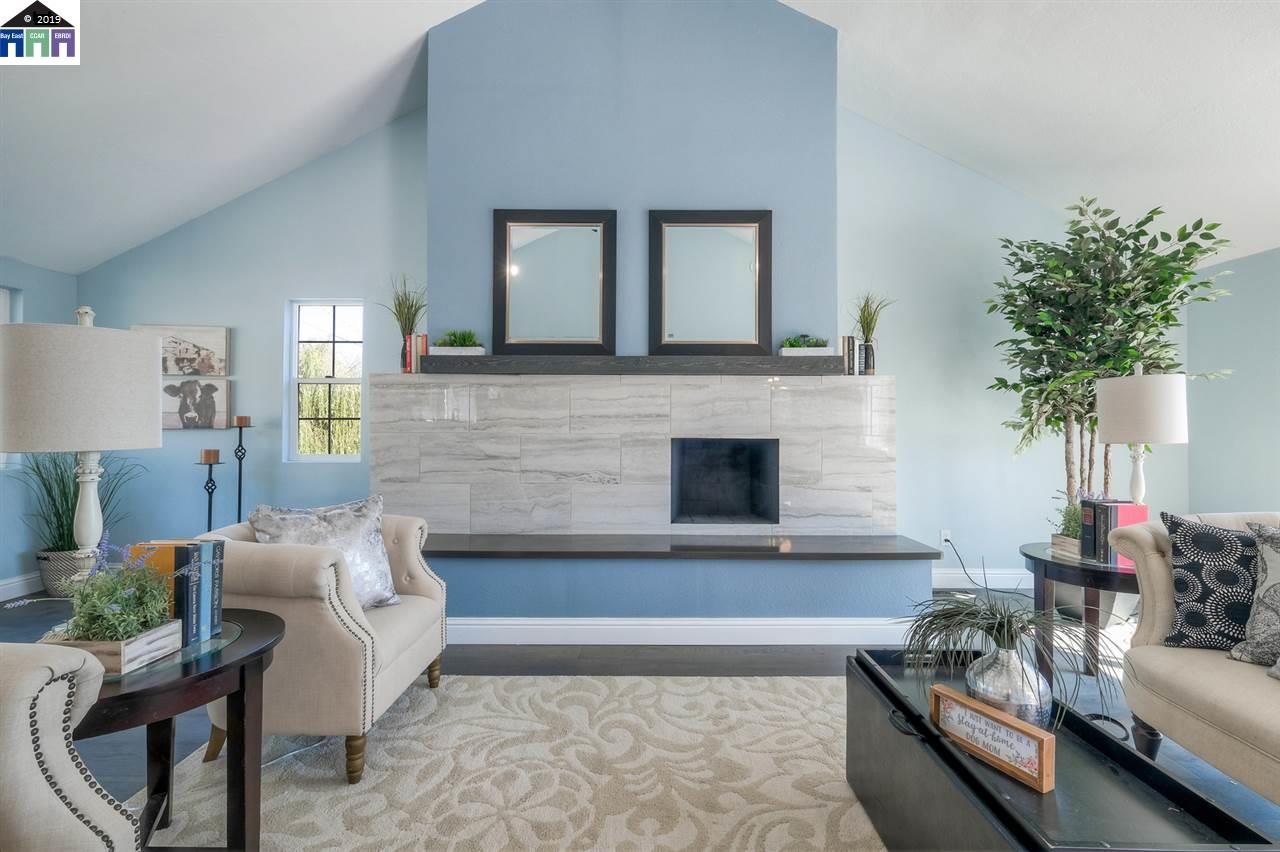 154 Renfrew Ct