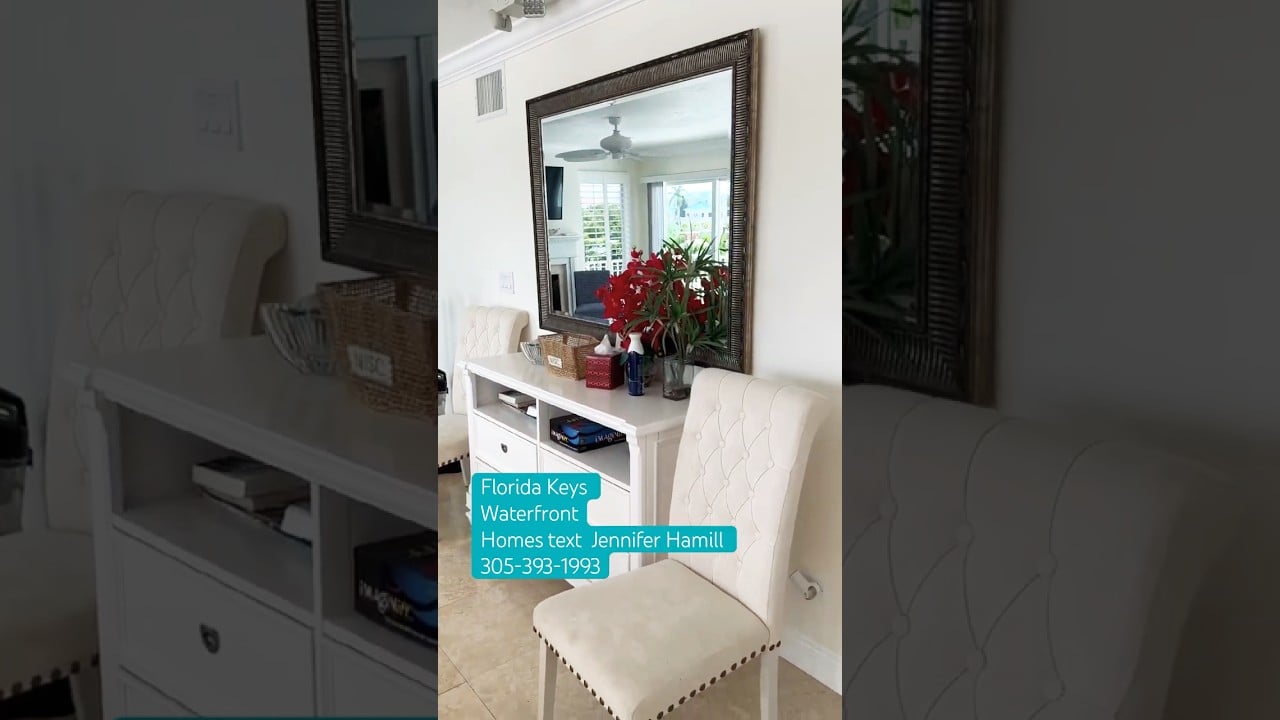 Looking for a waterfront home in the Florida Keys? Let’s chat.☎️305-393-1993