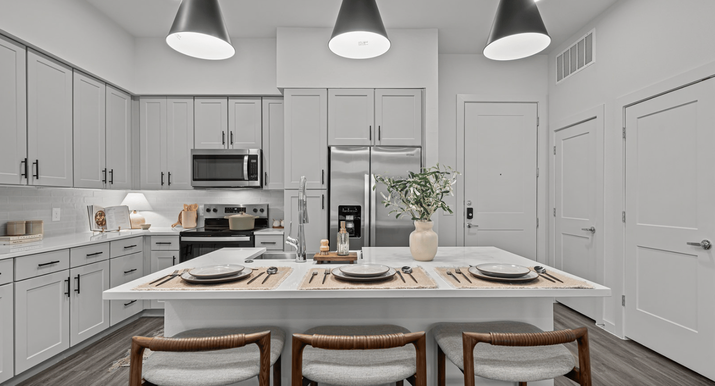 Now Offering Limited-Time Incentives! Enjoy Up To 10 Weeks FREE On Select Homes! One, Two, and Three Bedroom Apartments and Townhomes