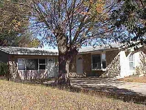 7903 Cinch Dr