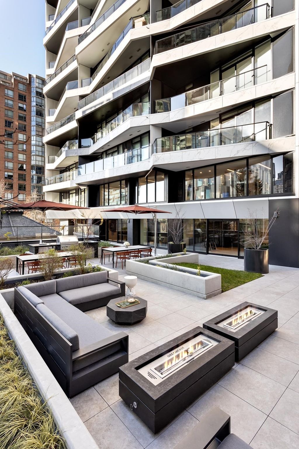 889 Pacific St, #1407