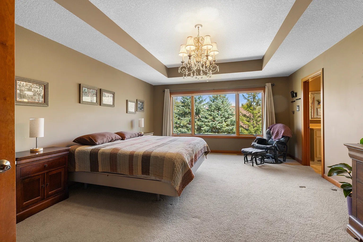 Hanson-Built Model Home on Quiet Cul-De-Sac