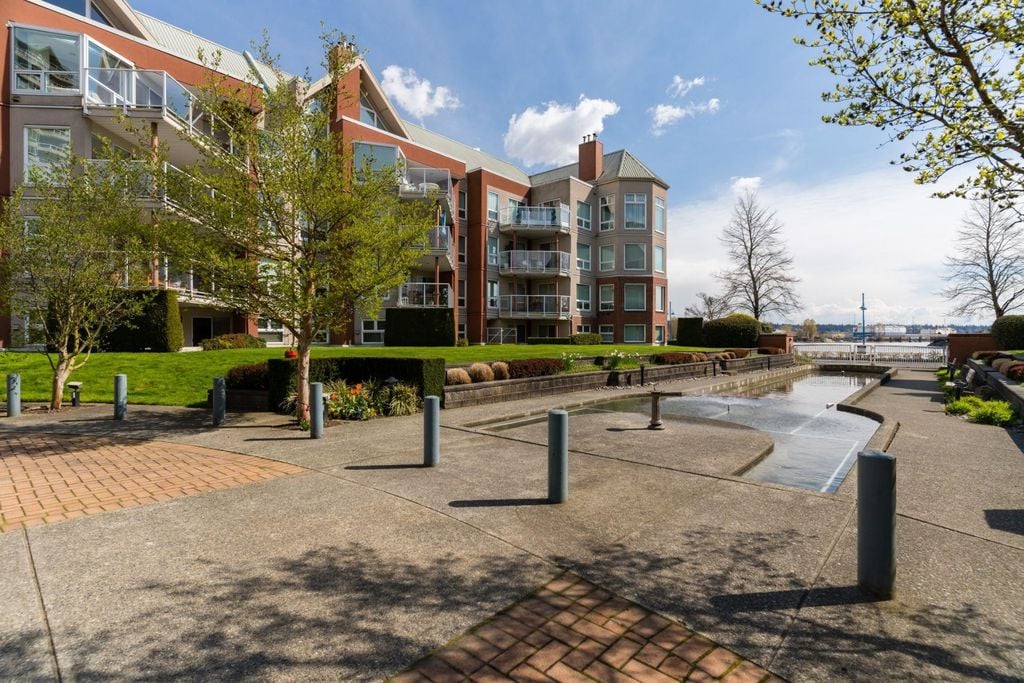 1210 Quayside Dr, #404B