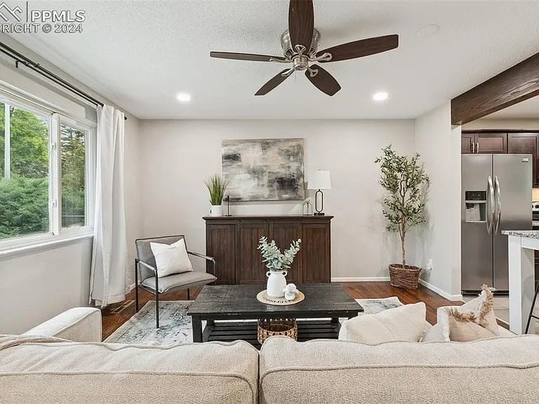 1235 Tonka Ave